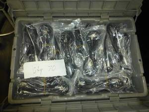 lot 26 image: Qty 70 Guitar amp plugs