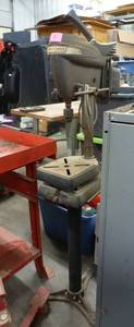 lot 35 image: Vintage Craftsman belt drive drill press, tested and working