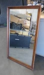 lot 39 image: Large antique  mirror 24x40 - Heavy