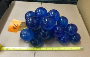 lot 74 image: Vintage glass grape cluster - blue