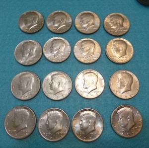 lot 82 image: 16 Kennedy Half Dollars 1971-1977