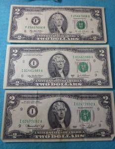 lot 90 image: THREE 2 Dollar Bills 1976, 1995, 2003