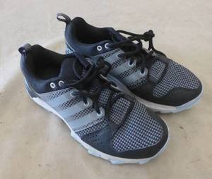 lot 161 image: Womens size 6 Adidas athletic shoe blueblack