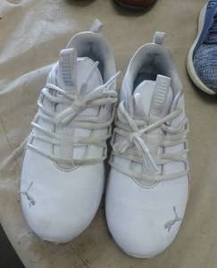 lot 167 image: Womens size 6.5 Puma athletic shoe white