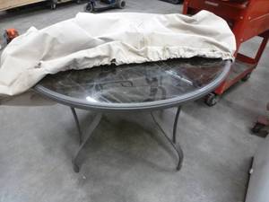 lot 173 image: Patio table - good condition, no chips or breaks