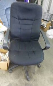 lot 175 image: THREE office chairs on wheels