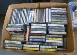 lot 186 image: Huge lot of cassette tapes