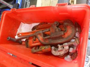lot 215 image: Box of pipe wrenches etc