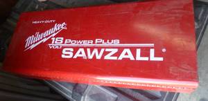 lot 230 image: Milwaukee 18V sawzall like new