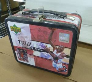 lot 243 image: Michael Jordan lunch box