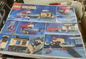 lot 245 image: Lego 4564 system railroad