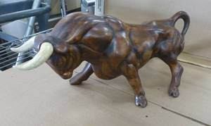 lot 249 image: Ceramic Bull