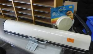 lot 252 image: 2 retractable clothes lines