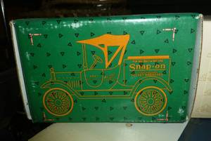 lot 264 image: Snap-on 1920 Ford Runabout bank