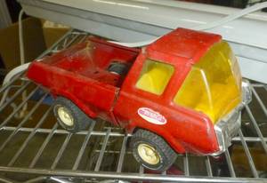 lot 266 image: Tonka truck