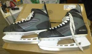 lot 271 image: Nice pair of mens hockey skates size 13