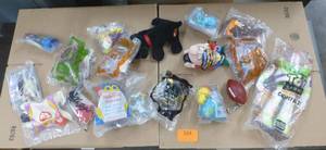 lot 324 image: New McDonalds toys in package