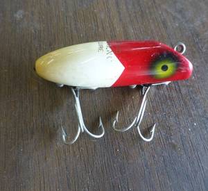 lot 97 image: Vintage Fishing Lure - South Bend Midge Oreno