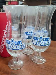 lot 347 image: Vintage Uncle Sams Firecracker glasses