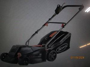 lot 25 image: Scotts 14 20V Lithium-Ion Lawn Mower