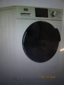 lot 50 image: BLACKDECKER 2.7 Cu. Ft. Front Load Washer