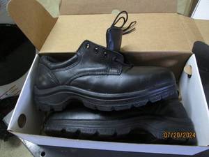 lot 128 image: thorogood softstreets plain toe oxford shoes size 10 m