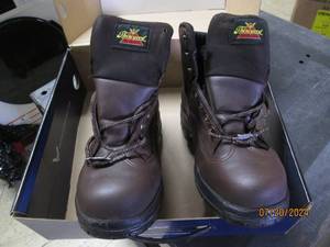 lot 136 image: thorogood 6 inch signiture series safety toe boot size 9 12 D