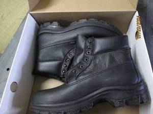 lot 139 image: thorogood size 10 M boots non steel toe