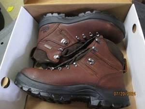 lot 149 image: thorogood 6 inch brown steel toe omni size 9d