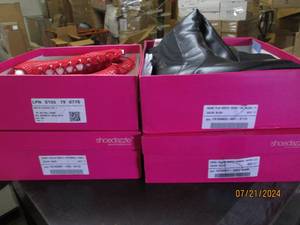 lot 183 image: 4 shoedazzle shoes various sizes and styles
