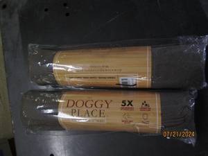 lot 194 image: 2 dog towels 5x the asorbancy...