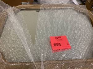 StyleWell Medium French Country Natural Wood Framed Mirror (24 in. W x 30 in. H) Customer Returns See Pictures