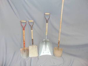 lot 6 image: Mixed Lot of Shovels