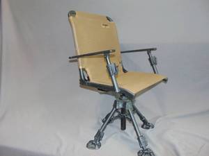 lot 14 image: Rogers 360 Degree Swivel Chair with Arm Rests