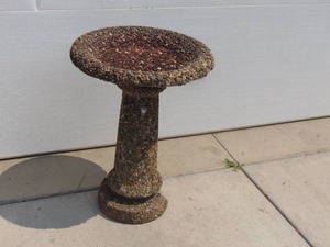 lot 18 image: Pebble Concrete Bird Bath