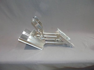 lot 40 image: Transom Mount Manual Motor Bracket