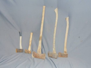 lot 48 image: Mixed Lot of Hatchets and Axes