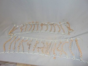 lot 67 image: Set of Tire Chains