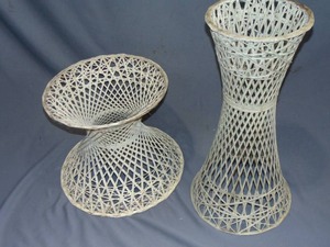 lot 91 image: Mixed Lot of Spun Fiberglass Plant Stands