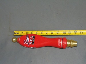 lot 112 image: Leinies Red Lager Beer Tap