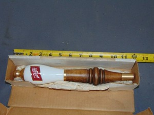 lot 124 image: Schlitz Beer Tap