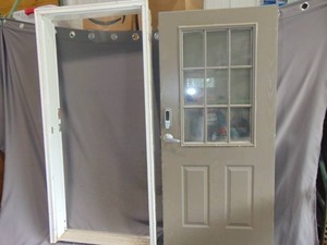 lot 129 image: Exterior Door