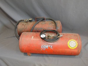 lot 158 image: Mixed Lot Of 2 Air Tanks