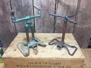 lot 127 image: 2 Vintage Sprinklers - Includes Rain King