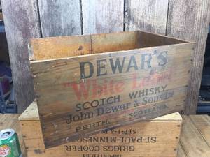 lot 179 image: Antique Dewars Wooden Whisky Crate - Nice