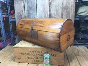 lot 183 image: Unique Vintage Wooden Storage Box