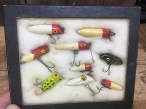 lot 225 image: Vintage Mini Wood Lure Collection