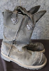 FIREFIGHTING PROTECTIVE FOOT WEAR SZ 10D