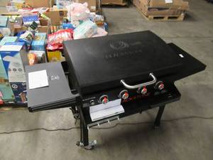 lot 105 image: Blackstone 36in. Griddle with Hood & Front Shelf - Costco Exclusive - Minor Scratches  Minimal USE