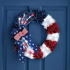 lot 273 image: NEW  Members Mark 22 Red White & Blue Pre-Lit Tinsel Wreath